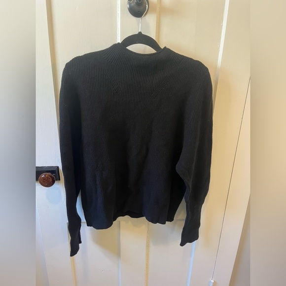 Banana Republic Black Knot Mock neck sweater Medium - Picture 1 of 6